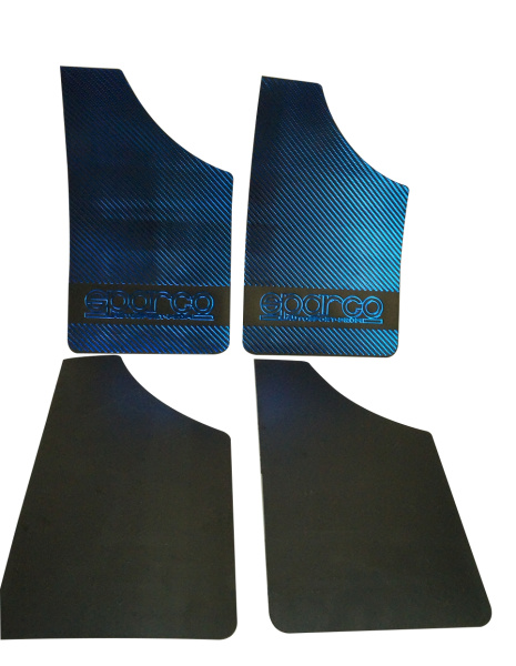 bryzgoviki-universalnye-sparco-220-na-370-s-karbonovym-sinim-tisneniyem_2