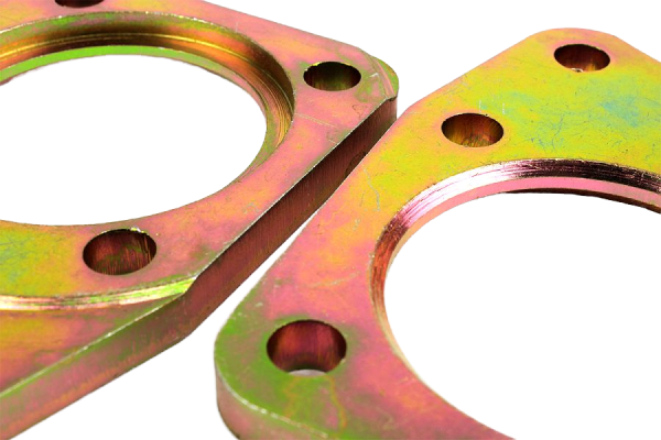 perekhodnye-plastiny-gts-na-a-m-vaz-2101-07-pod-supporta-14-2112-celnye-s-protochkoj_2