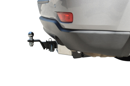 tsu-farkop-s-nerzh-nakladkoj-jeep-grand-cherokee-s-2013-g-v-pt-group-syemnyj-kvadrat-_4
