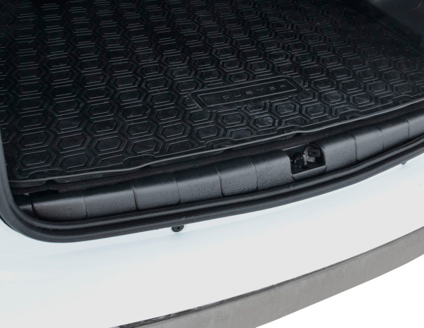nakladka-v-proyem-bagazhnika-abs-renault-duster-2012-2020-g-v-nissan-terrano-2014-g-v-pt-group_4