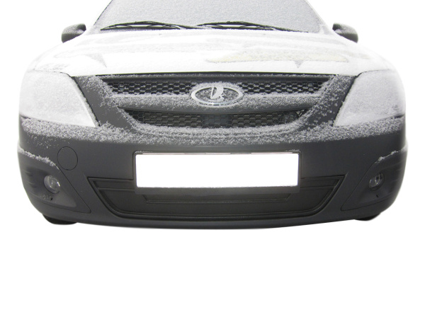 zimnyaya-zaglushka-reshetki-perednego-bampera-abs-lada-largus-2012-2020-pt-group_4